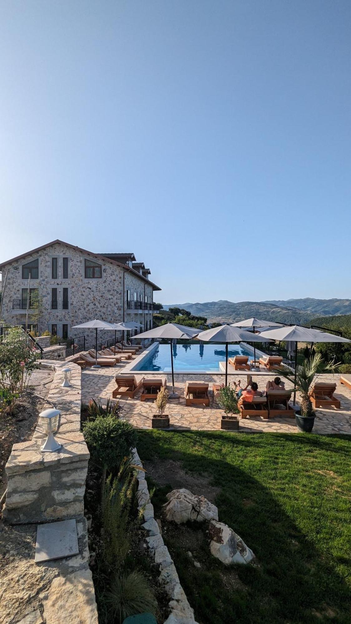 Gle-Alb Agrotourism Hotel Tepelene Luaran gambar