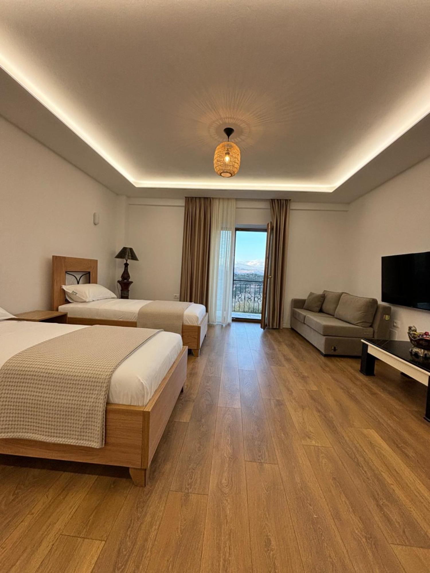Gle-Alb Agrotourism Hotel Tepelene Luaran gambar